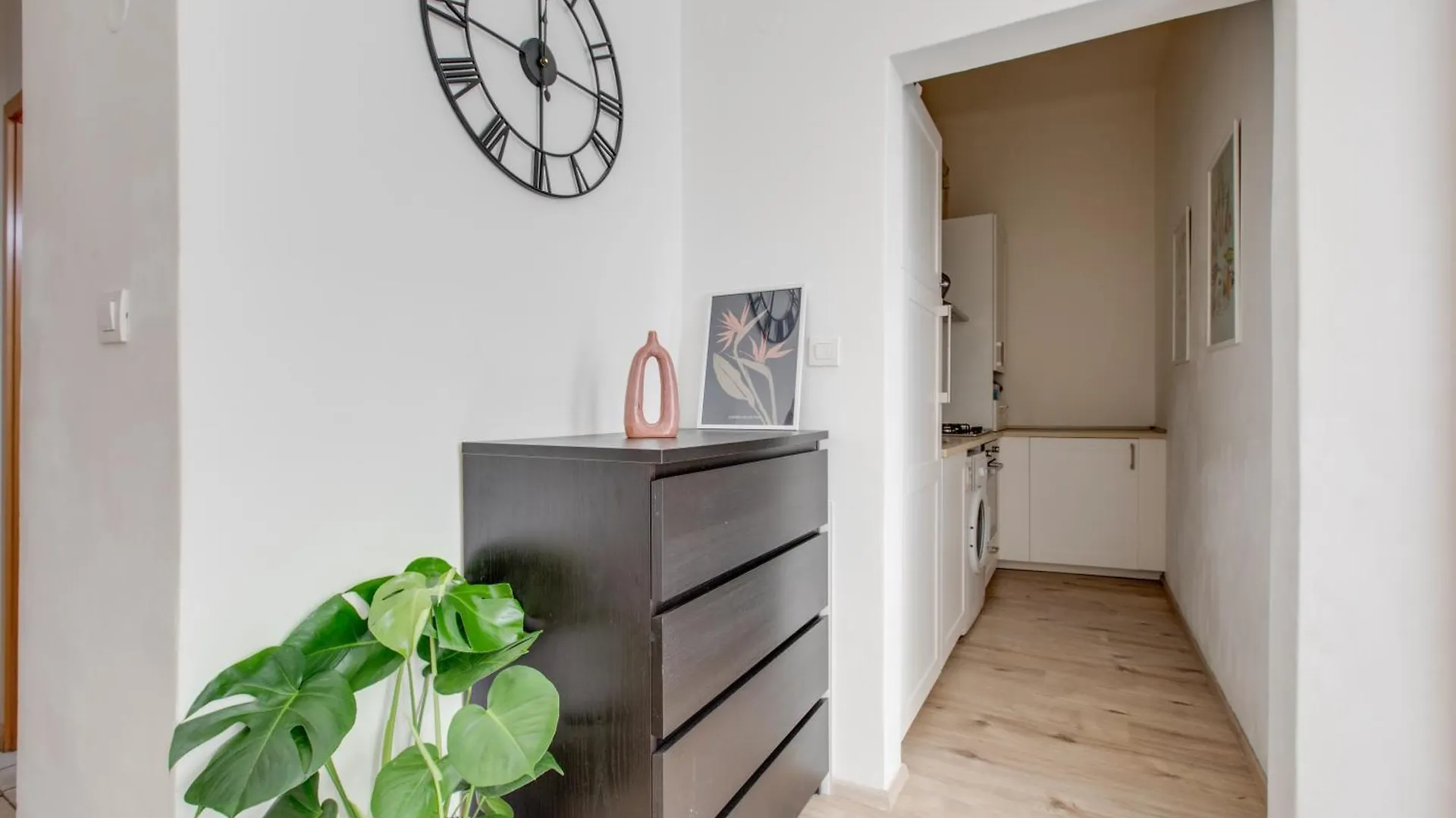 Romantic Apartment By The Park - Uaka7 Πράγα 0*,
