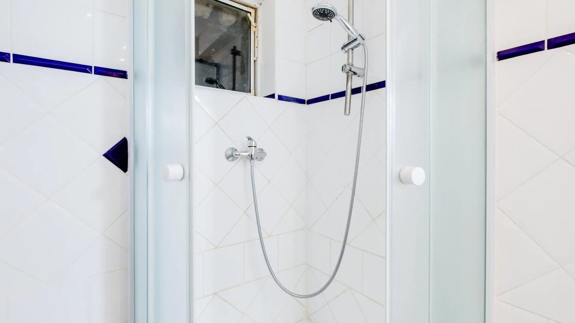 Romantic Apartment By The Park - Uaka7 Prag Çek Cumhuriyeti